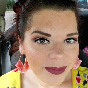 Meet your Posher, Justina